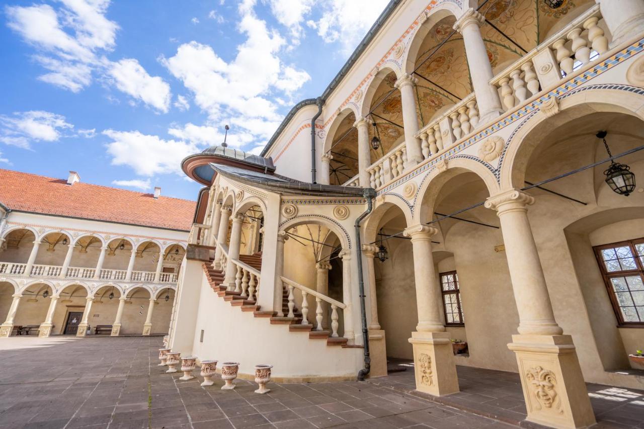 Zamek W Baranowie Sandomierskim Baranów Sandomierski Exterior foto